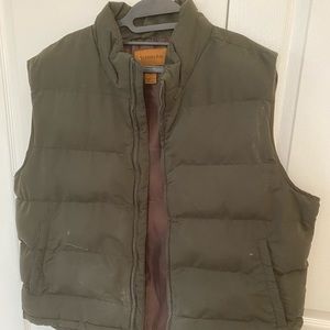 St. John’s Bay outdoors insulated puffer vest.